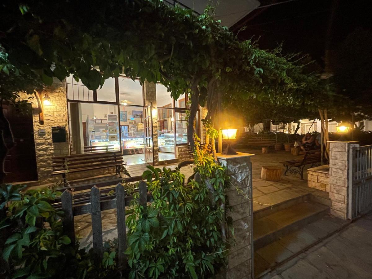 Nikiti Palataki Villa ภายนอก รูปภาพ